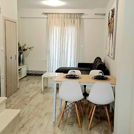 Comfy And Stylish Apt2 يانينة المظهر الخارجي الصورة