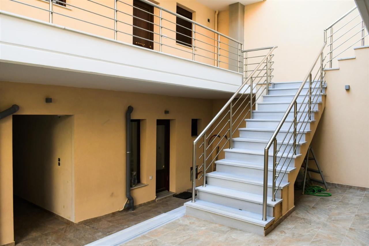 Comfy And Stylish Apt2 يانينة المظهر الخارجي الصورة